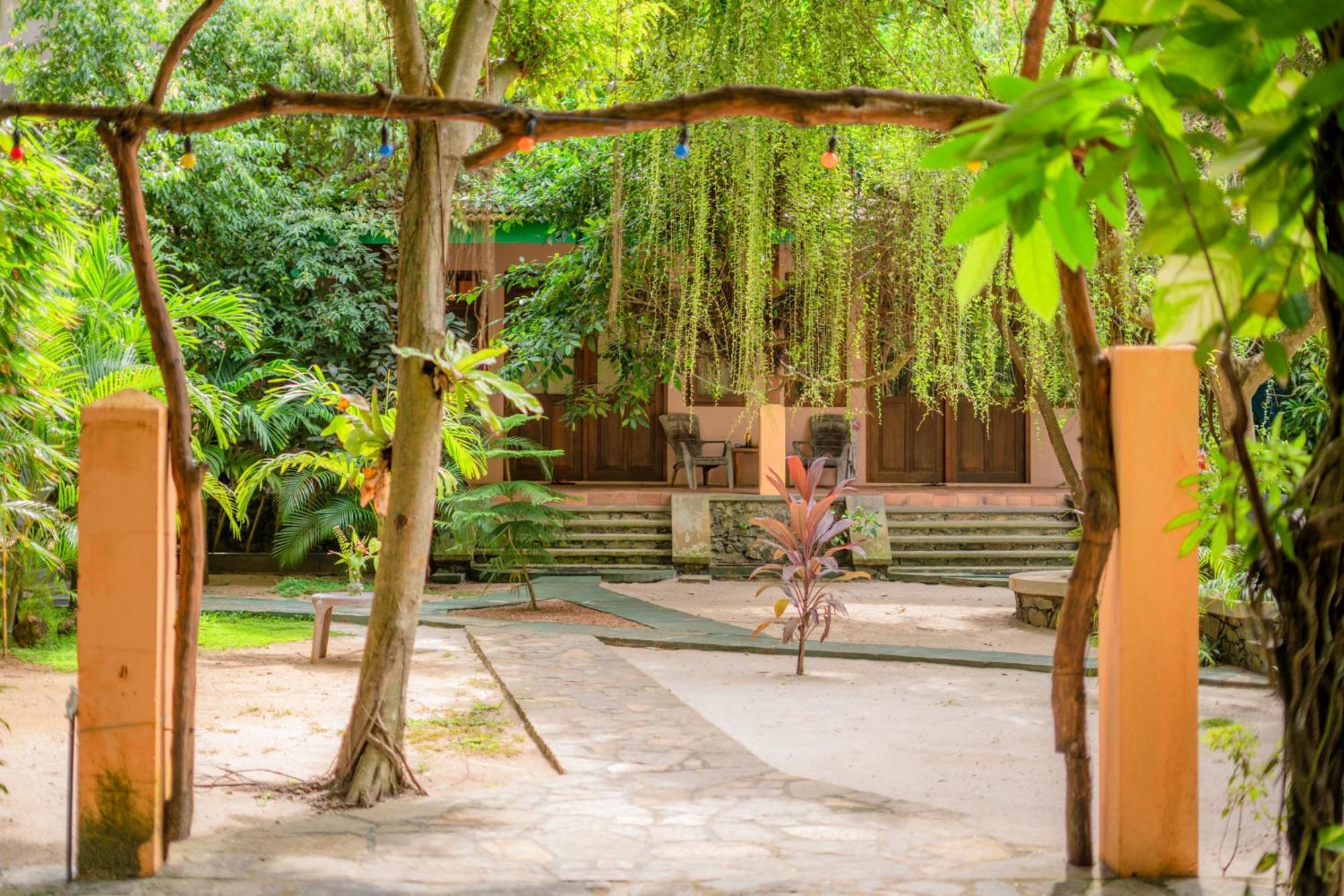 Monkey Villa Hikkaduwa Exterior foto